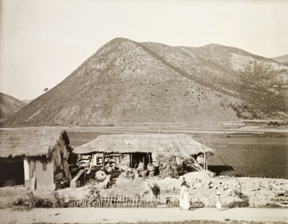 Dwelling in the mountains, Korea