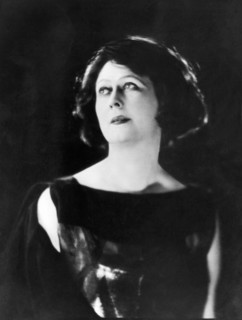 Dance Pioneer Isadora Duncan