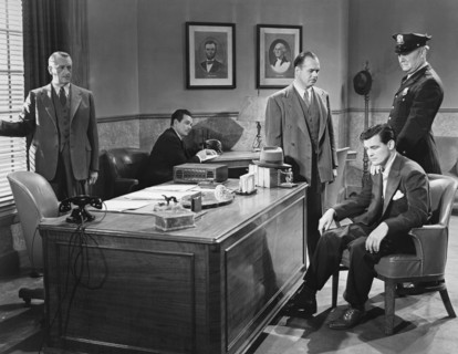 Film Still Office Arrest