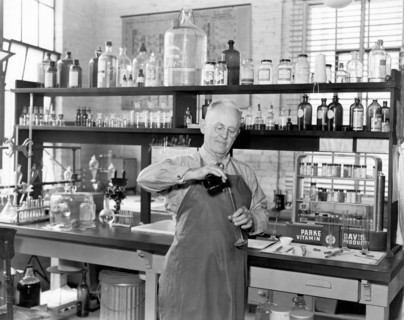 Chemist Working In A  Lab