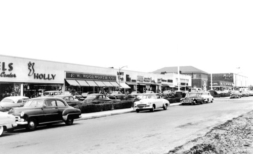 Levittown Shopping Center