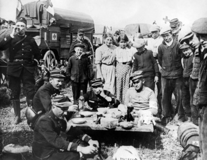 WWI Roadside Lunch