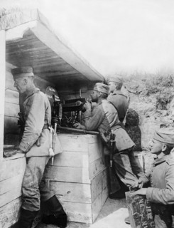 German Machine Gun Crew