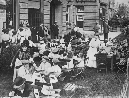 Feeding German Children