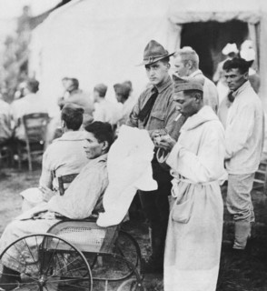 Wounded Soldiers Get Music