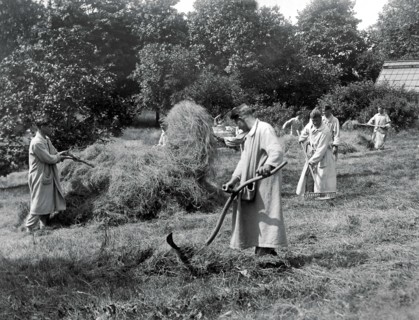 Recovering WWI Soldiers