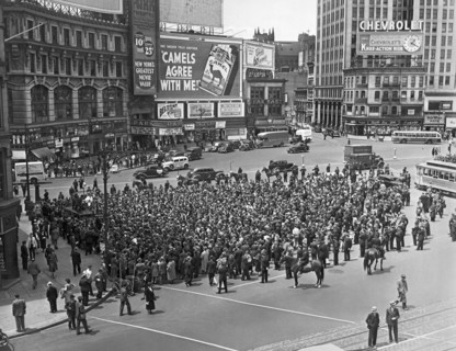 WPA Pickets At Columbus Circle