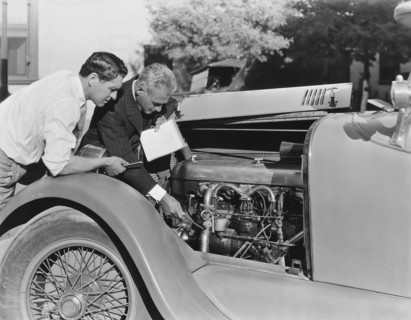 De Palma Gives Race Car Tips