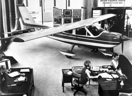 Cessna In A Bank