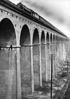 Train Crossing Welwyn Viaduct