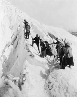 Climbing Paradise Glacier