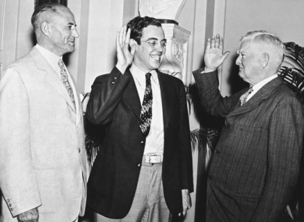 Youngest Salon Takes Oath