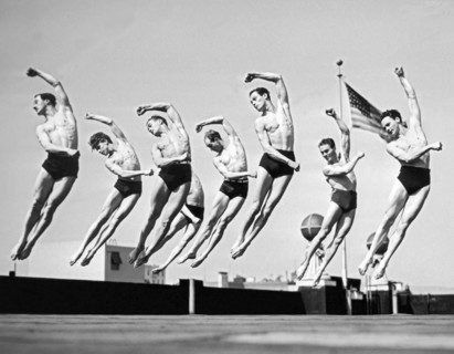 Rooftop Dancers In New York