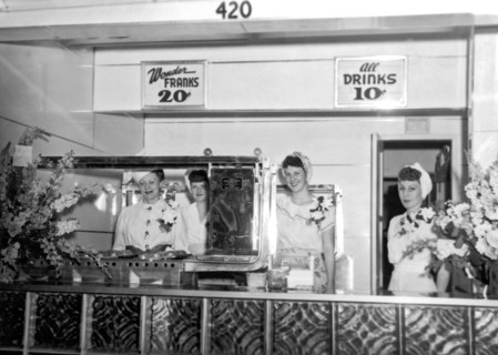 The Wonder Frank Hot Dog Stand