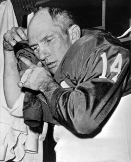Quarterback Y.A. Tittle