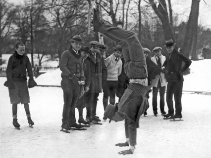 A Skater On His Hands
