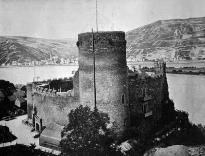 Castle hoheneck in the rhine valley