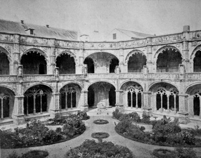 Cloister of jeronimos monastery, lisbon