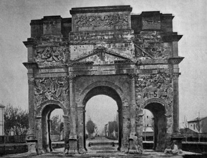 Triumphal arch of orange, unesco