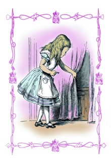 Alice in Wonderland: Alice Tries the Golden Key
