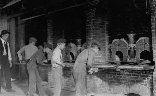 Boys at Lehr, Economy Glass Works 1908