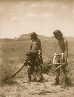 Me Sa Tawa catching snakes--Hopi 1907