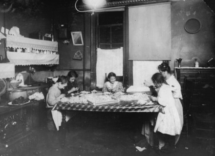 Night scene. Making violets 1912