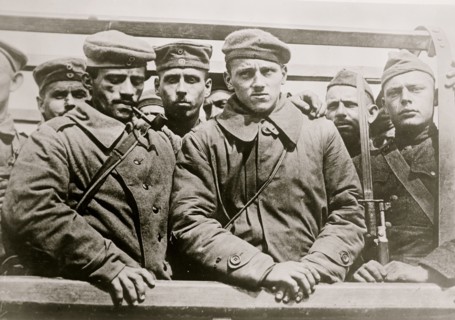 U.S. soldiers & German prisoners 1918