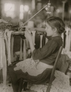 Workers in the Cherokee Hosiery Mill, Rome, Ga.  The youngest are turners and loopers.  1913