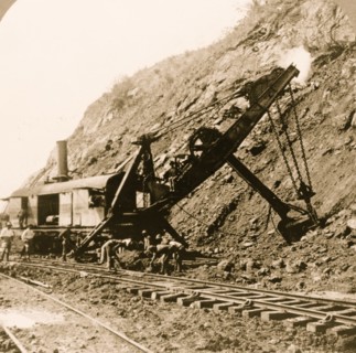 American steam shovel in position to take a bite, Culebra Cut, Panama Canal 1906