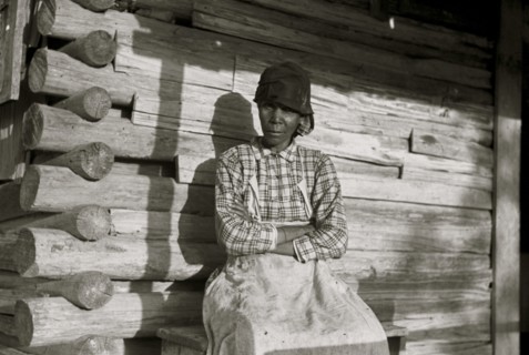 Aunt Sally, old midwife, the only doctor or nurse ever heard of in Gees Bend 1939