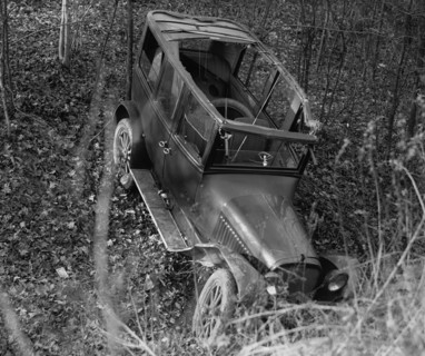 Ditch the car and run for it 1920