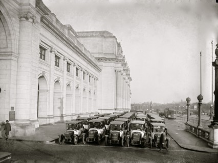 Black and White Taxi Co. 1924