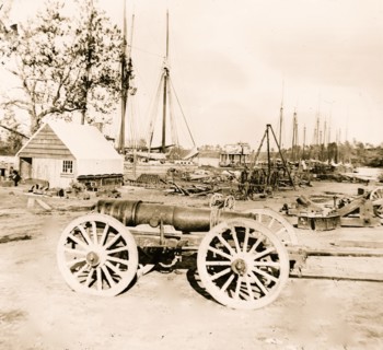 Appomattox River, Virginia. Park of artillery 1865
