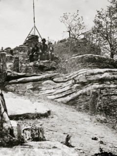 Chattanooga, Tennessee (vicinity). Tripod signal erected by Captains. Dorr and Donn of U.S. Coast Survey at Pulpit Rock on Lookout Mountain 1864