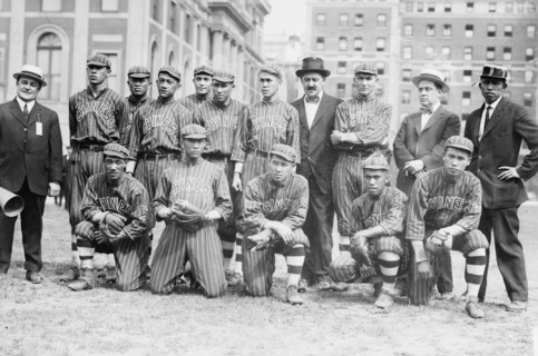 Chinese Baseball team from Hawaii in team portrait