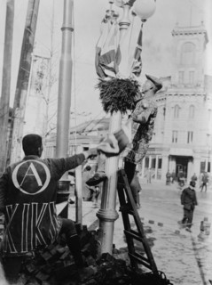Decorating Tokyo for the Prince of Wales 1921