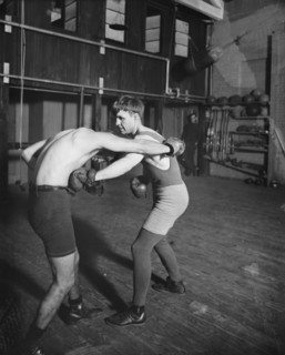 Oscar Battling Nelson 1905