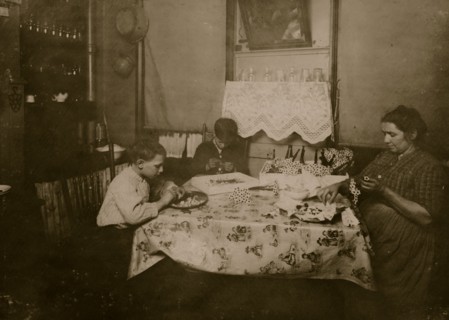 Flower making. Family of Mary Bezzola, 1912