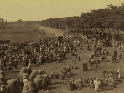 Grand bazaar au Kasr el Nil, Cairo  1870