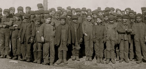 Group of boys working in #9 Breaker Pennsylvania Coal Co., Hughestown Borough, Pittston, Pa.  1908