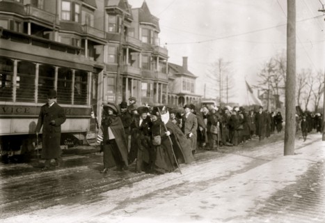 Hike to DC led by Rosalie Jones 1913