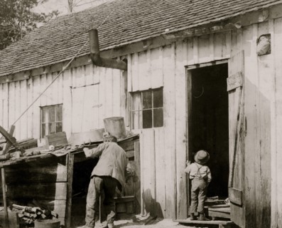 Housing Conditions of the white workers in Varn & Platt 1908