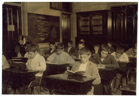 Immigrants in night school. 1909