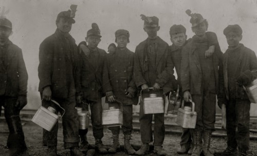 Inside workers shaft #6, Pennsylvania Coal Co. 1908