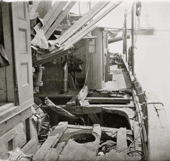 James River, Va. Deck of Confederate gunboat Teaser, captured by U.S.S. MARATANZA, showing damage from shell fire 1862