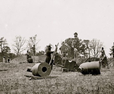 James River, Va. Work party and mortars at "Butler's Crow's Nest" 1863