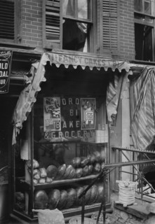 Jewish Bakery "Horowitz" on Lower East Side of New York advertises Fancy Cakes on Its awning and have both Rye Bread and Pumpernickel in the Window