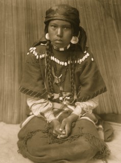 Touch her dress--Kalispel 1910