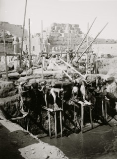 Karnak. Taking out water from excavations 1910